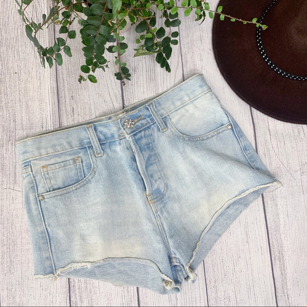 F21 cutoff shorts
